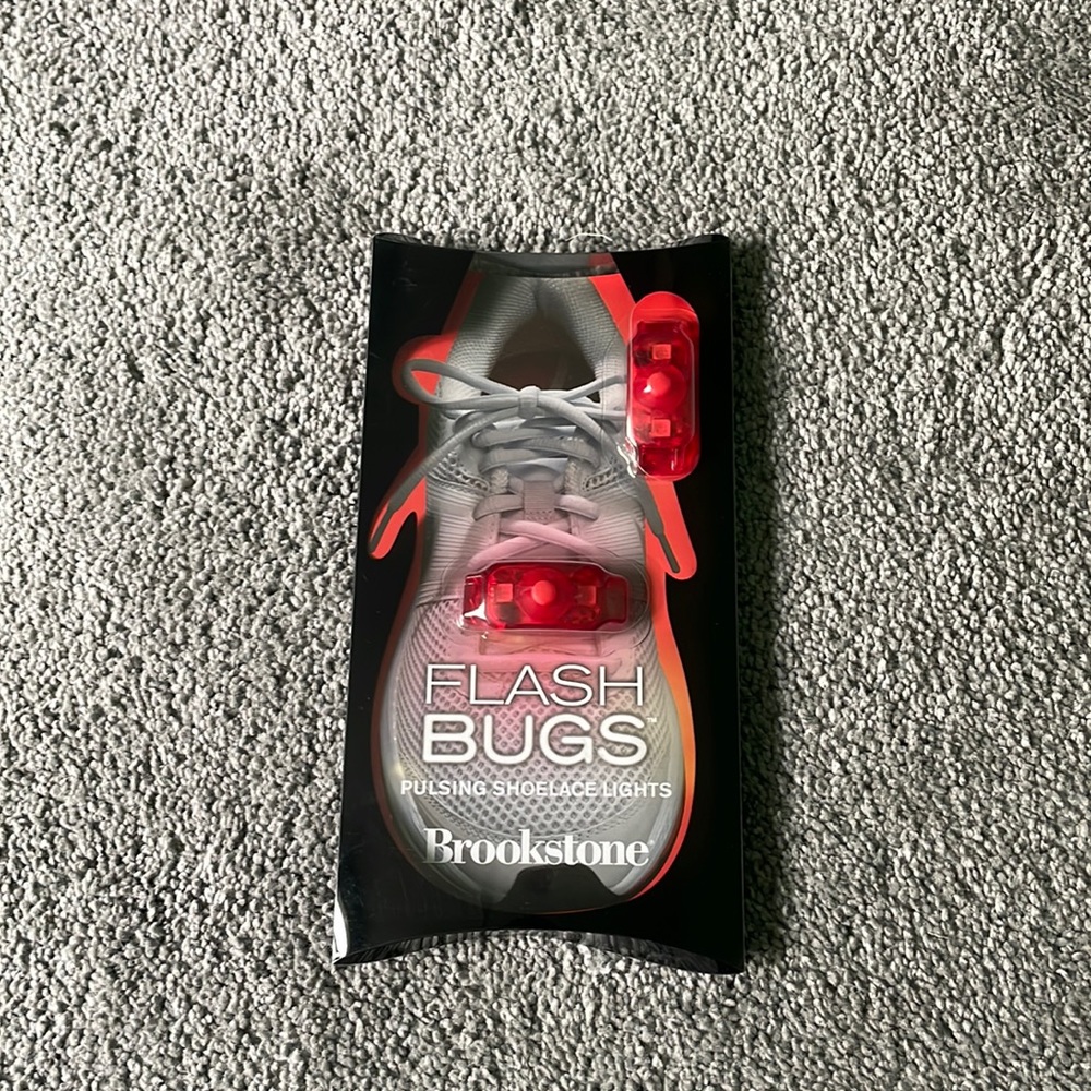 NEW Brookstone Flash Bugs